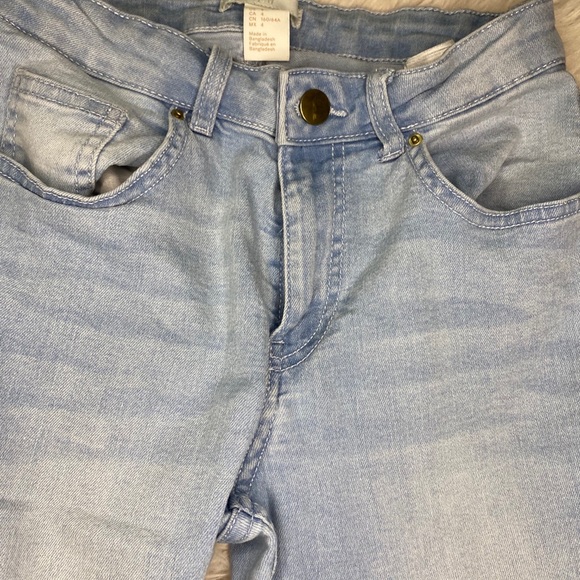 Jeans - Picture 2 of 3